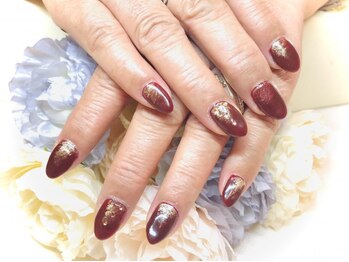 ブリエカドー(Briller Cadeau)/上品ボルドーネイル