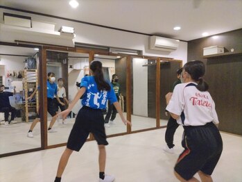 ともさか整体院/鴻池新田ダンス 東大阪市ダンス