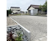 ラヴィアン(Ravien)の雰囲気(サロン横に駐車場完備◎)