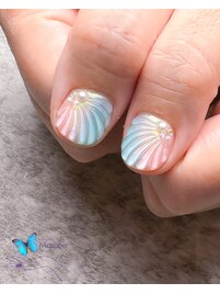 ぷっくりシェルネイル