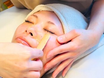 ラポール バイココイロ(rapport by COCOIRO)の写真/【気になる皮脂のつまり・黒ずみに】マツヤニホットセラピーで本気の肌質改善¥7,700