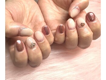 ラッシュ ネイル(LUSH nail)/ミラーネイル