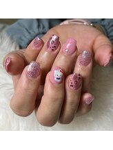 トータルサロン 白べぇーっ プラス/ヒョウ柄ネイル