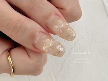 ヨロ(YOLO)の写真/爪の形が気になる,自爪が短い…形にとことんこだわる長さ出し！どの角度から見ても美しい自然なフォルムに