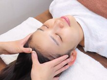 フラワーロード整骨院/7・ヘッド、デコルテマッサージ