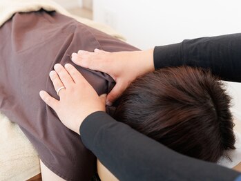 オリーブ鍼灸院/肩のマッサージ