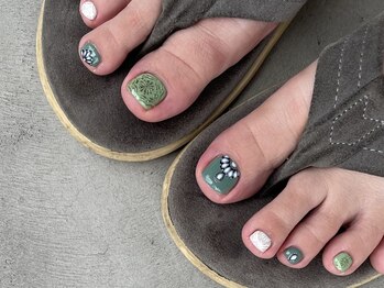 ジュイール(Jouir)/くすみグリーンでモロッカン