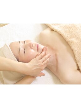 ホウレイ線・たるみ改善！予防ケア