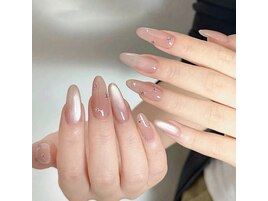 キャッツアイネイル