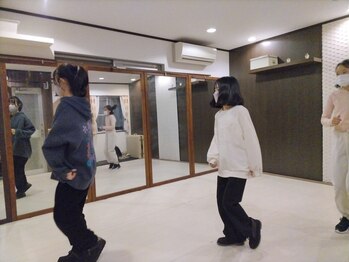 ともさか整体院/鴻池新田ダンス 東大阪市ダンス