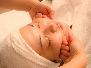 椛(momiji)/小顔フェイシャル