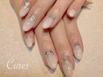 キュアーズ ネイル(CURES NAIL)/ラメグラに白グラ