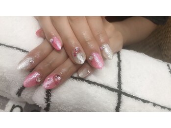 ネイルサロン ティプレシャス(T Precious)/キラキラ上品ネイル