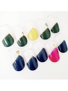 ネイルサロン クイール 小山店(NAIL SALON QUILL)/変形フレンチ+ラメライン