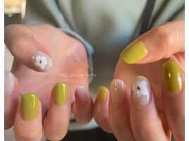 シンプルフラワーネイル