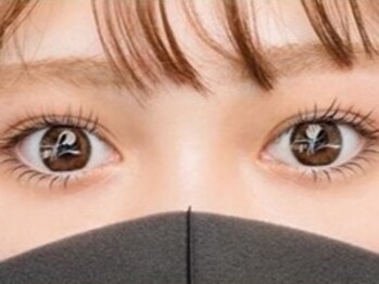 ヴィヴィ(ViVi)の写真/【大人気まつ毛パーマが上下セットで￥4,400】目元に合わせてデザインをご提案♪是非一度ご来店下さい！