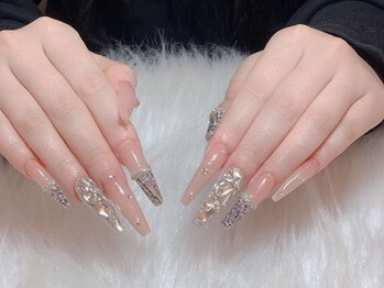 クイーンネイル(Queen Nail)の写真/【23時まで営業☆】栄から通いやすい立地で、お買い物ついでやお仕事帰りにも立ち寄れる♪