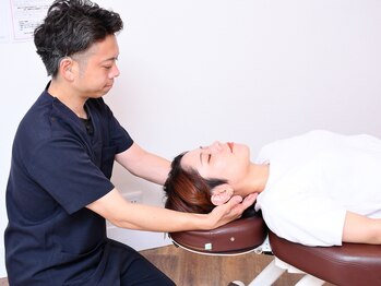 キトキト鍼灸接骨院 今里院/首の施術