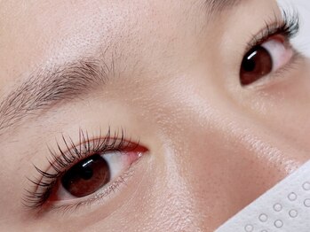 オル(olu)の写真/自まつ毛の状態や目の形に合わせた施術でキレイをキープ！丁寧なカウンセリングでお悩みやご要望にご対応◎