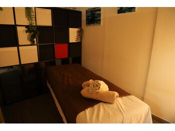 横浜明堂鍼灸治療院/施術ベッド写真