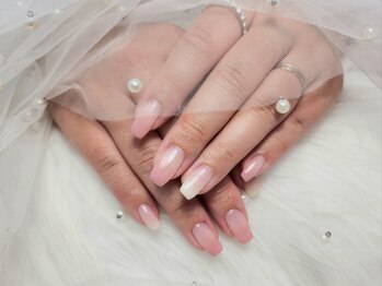 モンテリ(MONTERI)/グラデーションネイル