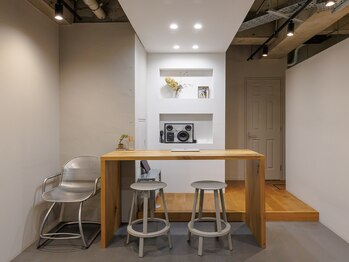 エヌプラスボディワークス(n+body works)/内観2