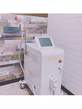 ミウ ネイル(miu nail)/プロ仕様最新式脱毛マシン☆☆☆