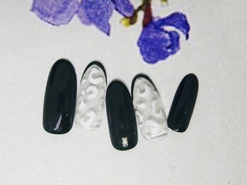 ネイルライフ(NailLife)/ヒョウ柄先端フレンチライン