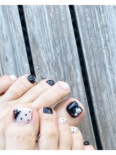 ユーズスタイル(U’style)/モノトーンフラワーフットネイル