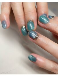 ソーダ色のマグネットネイル