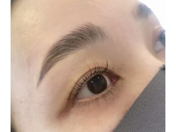 ペスタニャ(pestana)/*ハリウッドブロウリフト*