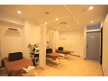 えんじゅく整骨院/施術室