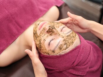 リボーン(Ribbo-n)/ハーブピーリング(＋オプション)