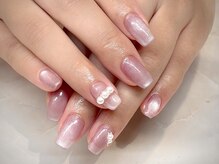 人気のオフィスにもなじむ上品なピンク系ネイルも☆