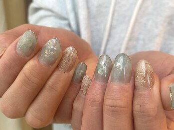 アメリアンドカシェット(Amelie&Cachette)/ニュアンスネイル：maika