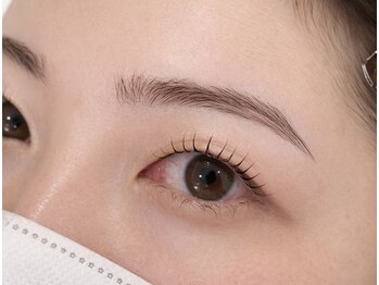 アッベリーレベッラ(A'bbellire Bella)の写真/まつげと眉を整えて自然に垢抜けた印象へ