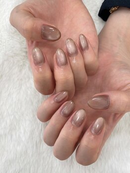 ララオット(Lala-otto)の写真/【マグネットネイル/ニュアンスネイル】シアーカラーやくすみカラー多数ご用意！大人デザインもお任せ☆