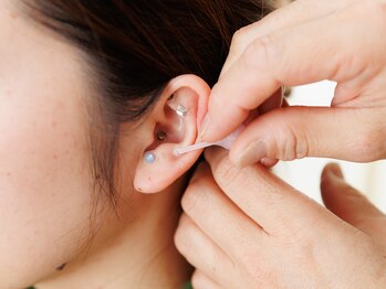 チャーミーアシスト(charmy assist)/耳ツボジュエリー