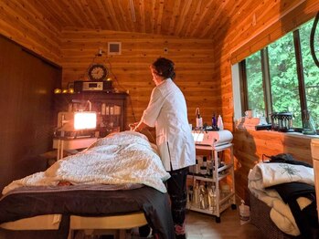 プルヴォワール(Pleuvoir)の写真/【都内からのリピーターも!】慢性的な首・肩のつらさを根本改善へ◎温めとほぐしの徹底アプローチ!