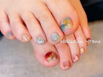 ネイルサロン タノ(Tano)の写真/ブーツ前の“かかと・つま先ケア”で差がつく足元へ。秋色フットで足から綺麗に★
