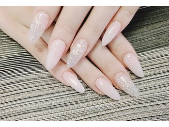 プリンセスネイル(Princess NAIL)/ワンカラー+3本色(500円)