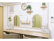 ソラニア 新宿(Solania)/施術後のメイクスペース