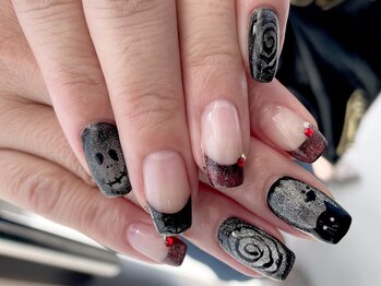 一足先にハロウィンネイル!