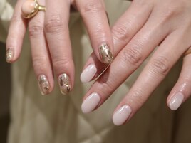 gold nail