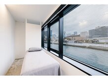 シェアマスタード(SHARE MASTARD powered by DADA integrate)の雰囲気（景色の良い施術ルームと癒しのルームをご用意♪ 肩こり/首こり）