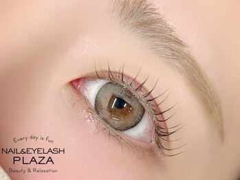 アイラッシュプラザ 南森町店(EYELASHPLAZA)の写真/似合う眉毛で印象UP☆【美眉WAX脱毛1回+アイブロウスタイリング】束感まつげパーマとセットで韓国風目元に!