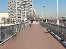 ラピスガーデン 東神奈川(LAPIS GARDEN)/左手に見えるイオンを目指して