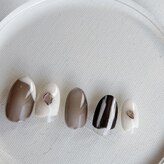 ネイルルームワンサード(Nail Room One Third)