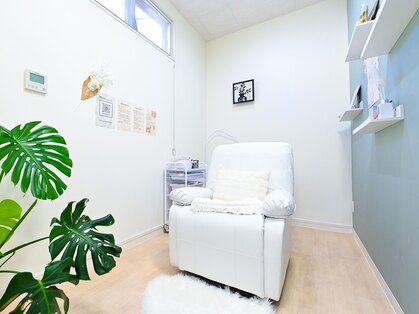 Amily eyelash by JIL BLANの写真