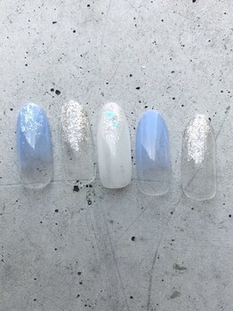 サロンストロベリームーン(Salon Strawberry Moon)/爽やかブルーネイル